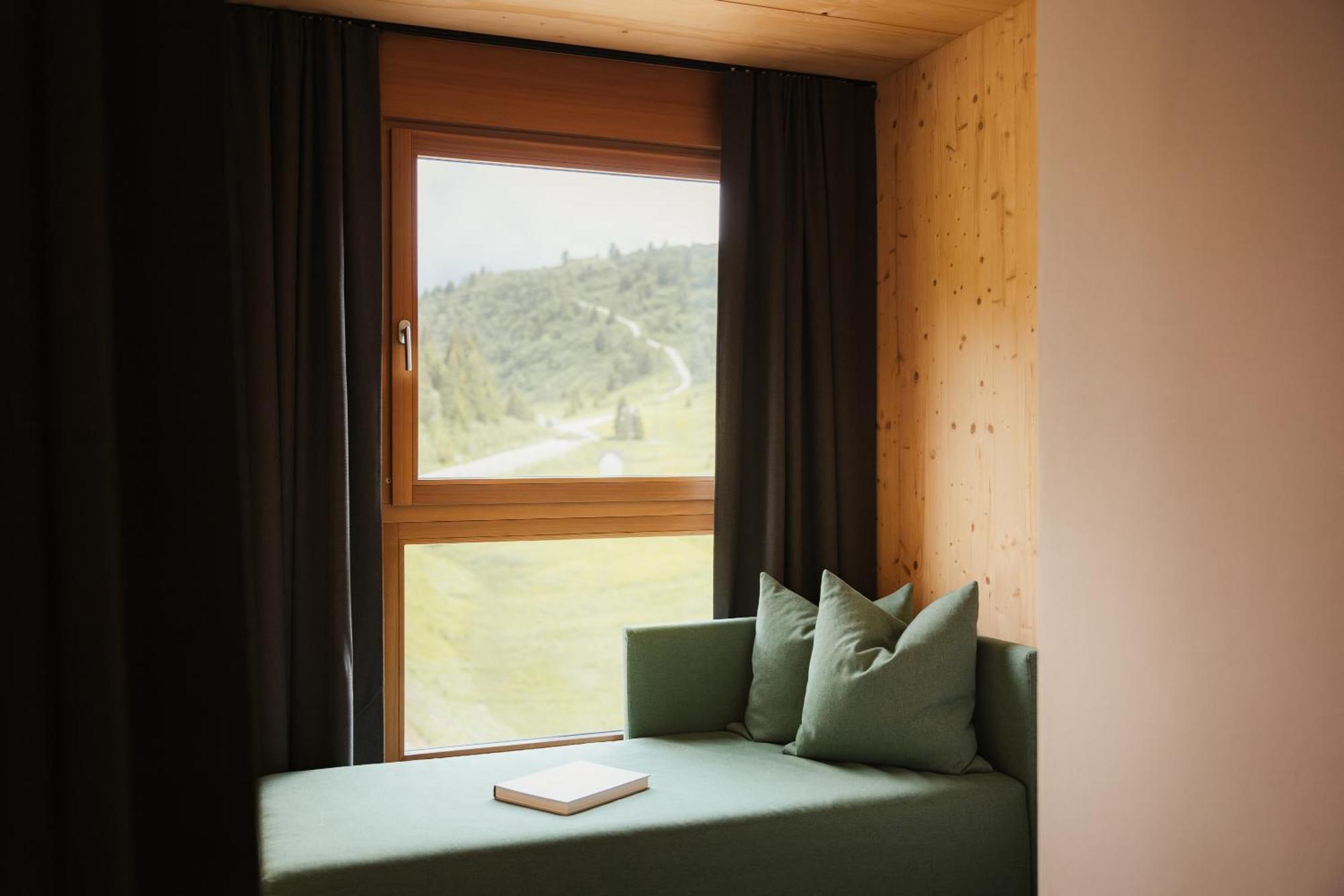 Hotel Boe Sport And Nature アラッバ エクステリア 写真