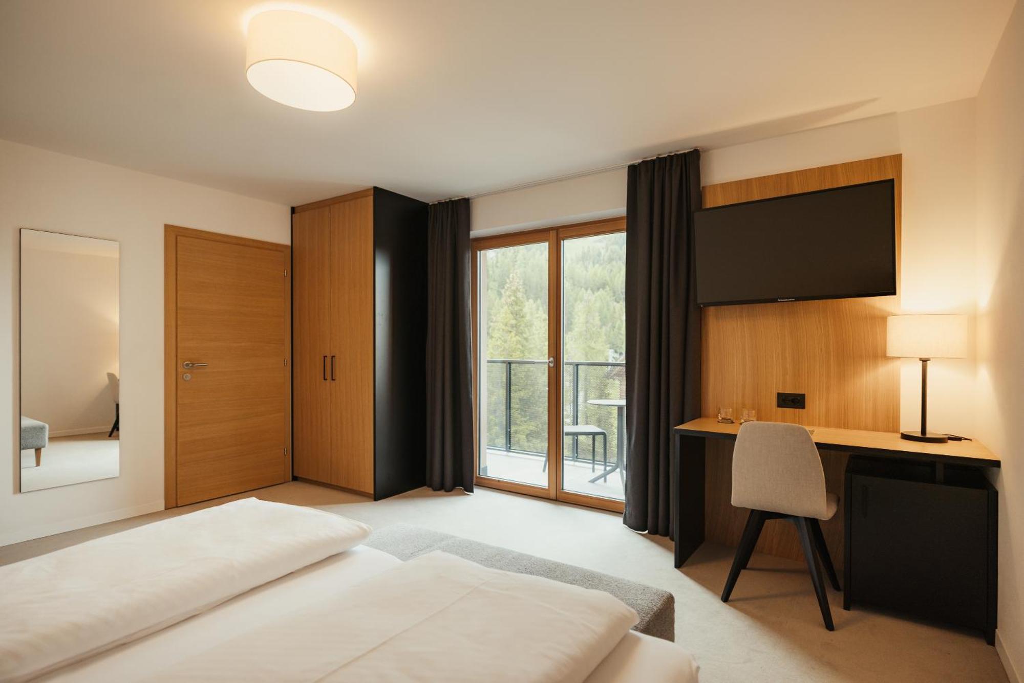 Hotel Boe Sport And Nature アラッバ エクステリア 写真