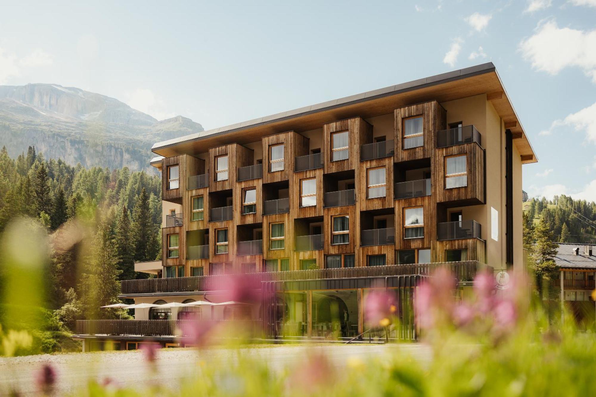 Hotel Boe Sport And Nature アラッバ エクステリア 写真
